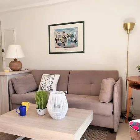 3 Pieces Avec Terrasse Proche - Fr-1-251-556 Apartamento Le Lavandou